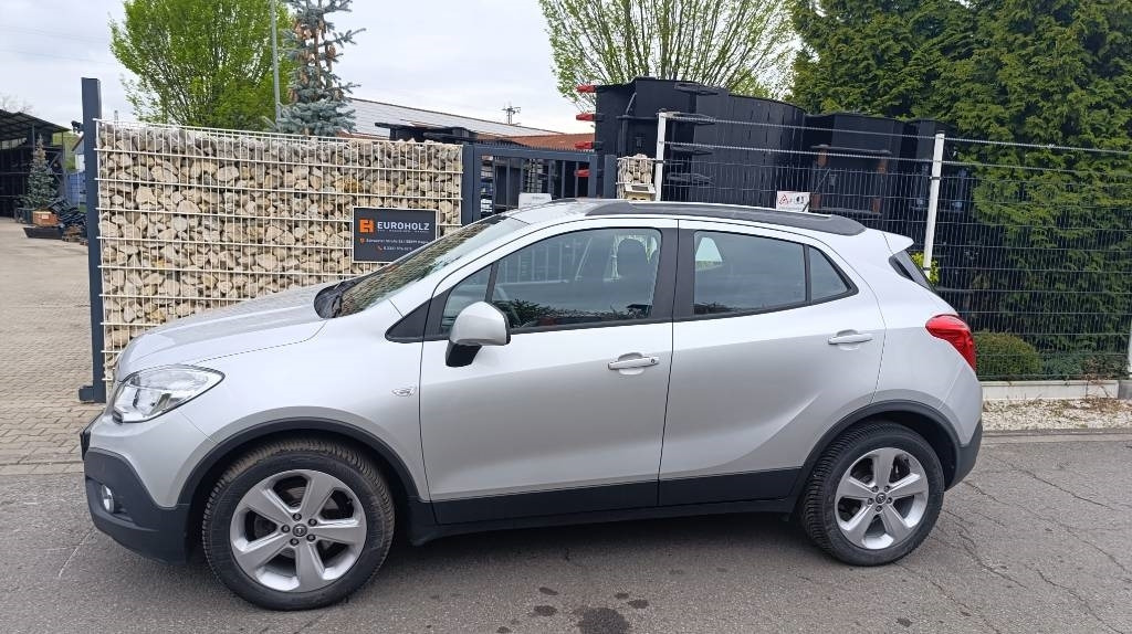 Opel Mokka 1.7 CDTI, Klima, Allrad (4x4), Webasto - Maasturi/ Katumaasturi: kuva Opel Mokka 1.7 CDTI, Klima, Allrad (4x4), Webasto - Maasturi/ Katumaasturi Opel Mokka 1.7 CDTI, Klima, Allrad (4x4), Webasto - Maasturi/ Katumaasturi: kuva Opel Mokka 1.7 CDTI, Klima, Allrad (4x4), Webasto - Maasturi/ Katumaasturi