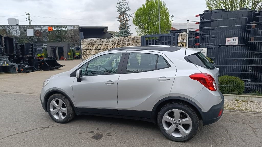 Opel Mokka 1.7 CDTI, Klima, Allrad (4x4), Webasto - Maasturi/ Katumaasturi: kuva Opel Mokka 1.7 CDTI, Klima, Allrad (4x4), Webasto - Maasturi/ Katumaasturi Opel Mokka 1.7 CDTI, Klima, Allrad (4x4), Webasto - Maasturi/ Katumaasturi: kuva Opel Mokka 1.7 CDTI, Klima, Allrad (4x4), Webasto - Maasturi/ Katumaasturi