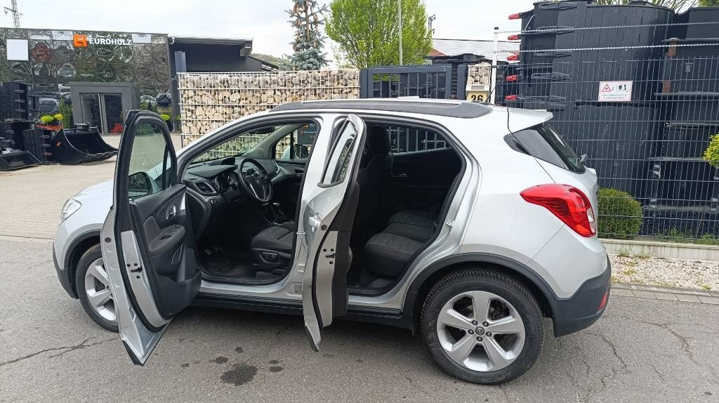Opel Mokka 1.7 CDTI, Klima, Allrad (4x4), Webasto - Maasturi/ Katumaasturi: kuva Opel Mokka 1.7 CDTI, Klima, Allrad (4x4), Webasto - Maasturi/ Katumaasturi Opel Mokka 1.7 CDTI, Klima, Allrad (4x4), Webasto - Maasturi/ Katumaasturi: kuva Opel Mokka 1.7 CDTI, Klima, Allrad (4x4), Webasto - Maasturi/ Katumaasturi