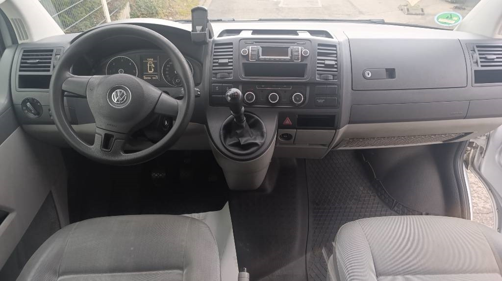 Leasing Volkswagen T5 2.0 TDI, Transporter, Kasten, Werkstattschränke  Volkswagen T5 2.0 TDI, Transporter, Kasten, Werkstattschränke: kuva Leasing Volkswagen T5 2.0 TDI, Transporter, Kasten, Werkstattschränke  Volkswagen T5 2.0 TDI, Transporter, Kasten, Werkstattschränke