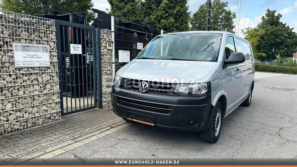 Volkswagen T6 2.0 TDI, Transporter, Kasten, Werkstattschränke - Jakeluauto: kuva Volkswagen T6 2.0 TDI, Transporter, Kasten, Werkstattschränke - Jakeluauto Volkswagen T6 2.0 TDI, Transporter, Kasten, Werkstattschränke - Jakeluauto: kuva Volkswagen T6 2.0 TDI, Transporter, Kasten, Werkstattschränke - Jakeluauto