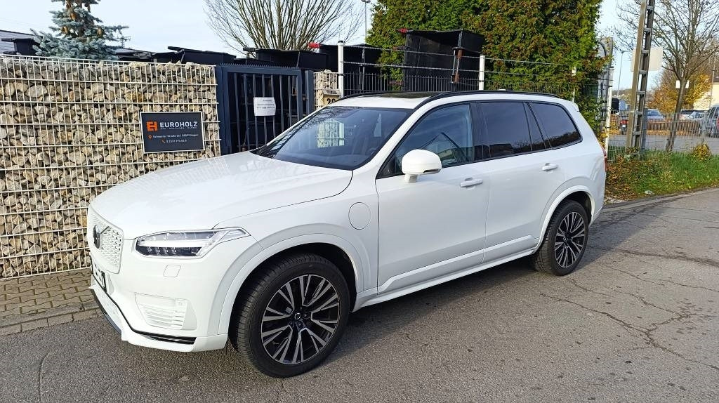 Volvo XC 90 T8 Plug-in-Hybrid, 7 Sitze, Allrad Panorama - Henkilöauto: kuva Volvo XC 90 T8 Plug-in-Hybrid, 7 Sitze, Allrad Panorama - Henkilöauto Volvo XC 90 T8 Plug-in-Hybrid, 7 Sitze, Allrad Panorama - Henkilöauto: kuva Volvo XC 90 T8 Plug-in-Hybrid, 7 Sitze, Allrad Panorama - Henkilöauto