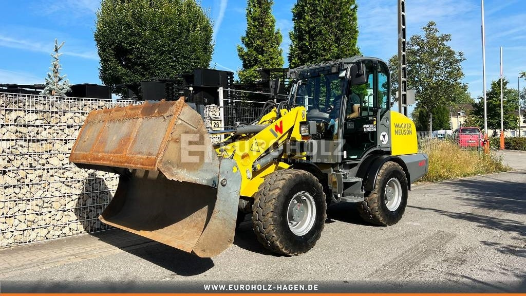 Wacker Neuson WL60 Radlader, hydr. Klappschaufel, 3. Steuerkreis - Pyöräkuormaaja: kuva Wacker Neuson WL60 Radlader, hydr. Klappschaufel, 3. Steuerkreis - Pyöräkuormaaja Wacker Neuson WL60 Radlader, hydr. Klappschaufel, 3. Steuerkreis - Pyöräkuormaaja: kuva Wacker Neuson WL60 Radlader, hydr. Klappschaufel, 3. Steuerkreis - Pyöräkuormaaja