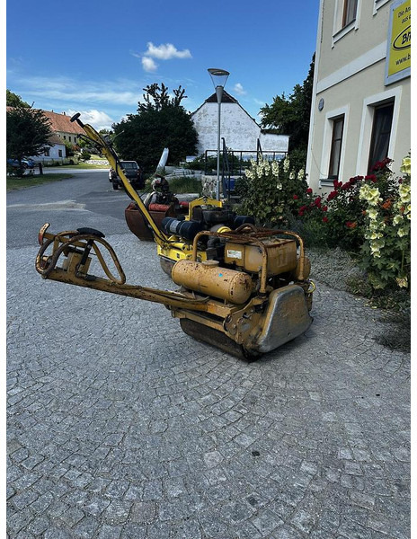 Ammann DR70 Stangenwalze - Jyrä - maanviljely: kuva Ammann DR70 Stangenwalze - Jyrä - maanviljely Ammann DR70 Stangenwalze - Jyrä - maanviljely: kuva Ammann DR70 Stangenwalze - Jyrä - maanviljely