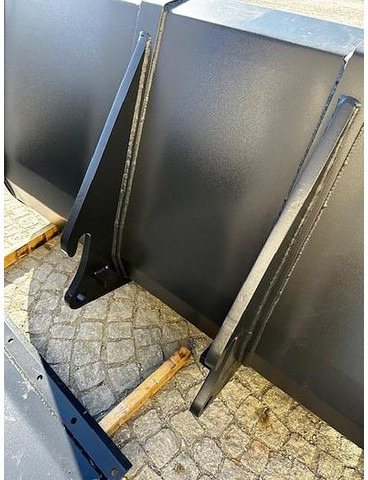 Big Volumenschaufel 200 cm mit JCB 520-50 Aufnahme - Kauha: kuva Big Volumenschaufel 200 cm mit JCB 520-50 Aufnahme - Kauha Big Volumenschaufel 200 cm mit JCB 520-50 Aufnahme - Kauha: kuva Big Volumenschaufel 200 cm mit JCB 520-50 Aufnahme - Kauha