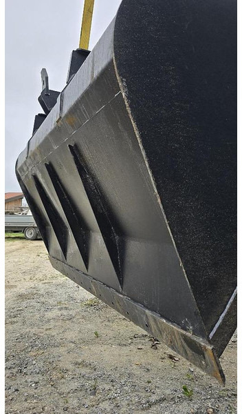 Big Volumenschaufel 240 cm mit Schäffer Aufnahme - Kauha: kuva Big Volumenschaufel 240 cm mit Schäffer Aufnahme - Kauha Big Volumenschaufel 240 cm mit Schäffer Aufnahme - Kauha: kuva Big Volumenschaufel 240 cm mit Schäffer Aufnahme - Kauha