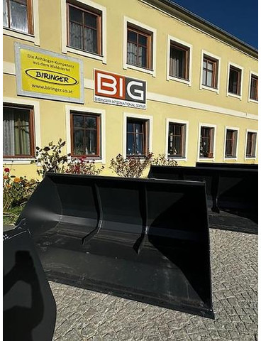 Big Volumenschaufel 250 cm mit Hauer Aufnahme - Kauha: kuva Big Volumenschaufel 250 cm mit Hauer Aufnahme - Kauha Big Volumenschaufel 250 cm mit Hauer Aufnahme - Kauha: kuva Big Volumenschaufel 250 cm mit Hauer Aufnahme - Kauha