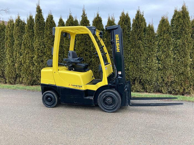 Hyster H2.5Ft - Pinoamistrukki: kuva Hyster H2.5Ft - Pinoamistrukki Hyster H2.5Ft - Pinoamistrukki: kuva Hyster H2.5Ft - Pinoamistrukki