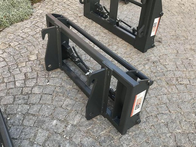 Weidemann Adapter pass. zu Euro Aufnahme - Lisälaitteet: kuva Weidemann Adapter pass. zu Euro Aufnahme - Lisälaitteet Weidemann Adapter pass. zu Euro Aufnahme - Lisälaitteet: kuva Weidemann Adapter pass. zu Euro Aufnahme - Lisälaitteet