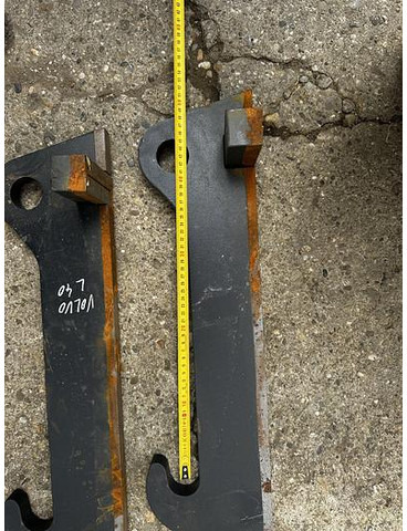 Big Anschweißhaken passend zu Volvo L40 Aufnahme - Varaosat: kuva Big Anschweißhaken passend zu Volvo L40 Aufnahme - Varaosat Big Anschweißhaken passend zu Volvo L40 Aufnahme - Varaosat: kuva Big Anschweißhaken passend zu Volvo L40 Aufnahme - Varaosat