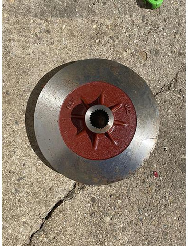 Bremsscheibe LA322147950 passend zu Fendt - Varaosat: kuva Bremsscheibe LA322147950 passend zu Fendt - Varaosat Bremsscheibe LA322147950 passend zu Fendt - Varaosat: kuva Bremsscheibe LA322147950 passend zu Fendt - Varaosat