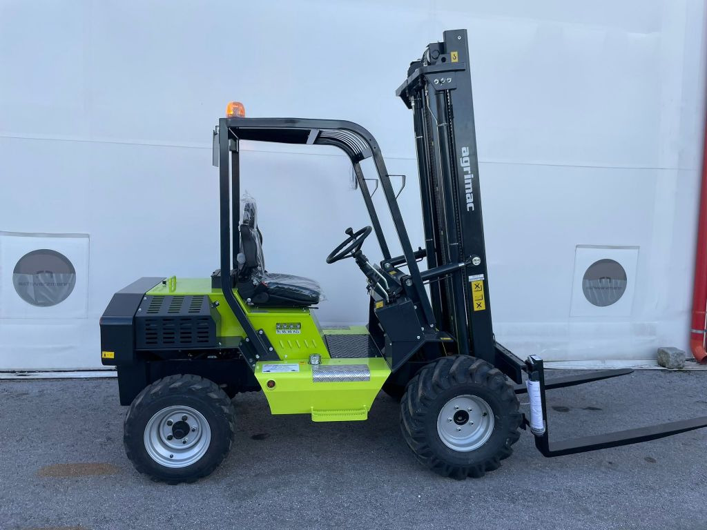 Agrimac TW12 - Dieseltrukki: kuva Agrimac TW12 - Dieseltrukki Agrimac TW12 - Dieseltrukki: kuva Agrimac TW12 - Dieseltrukki