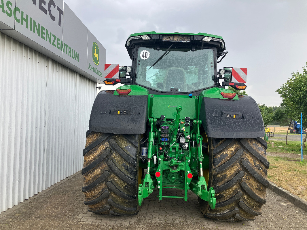 John Deere 8R370 - Traktori: kuva John Deere 8R370 - Traktori John Deere 8R370 - Traktori: kuva John Deere 8R370 - Traktori