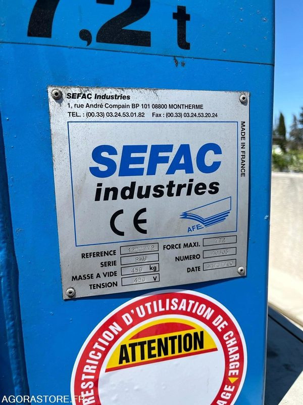 4 COLONNES SEFAC (2000) - Korjaamolaitteet: kuva 4 COLONNES SEFAC (2000) - Korjaamolaitteet 4 COLONNES SEFAC (2000) - Korjaamolaitteet: kuva 4 COLONNES SEFAC (2000) - Korjaamolaitteet