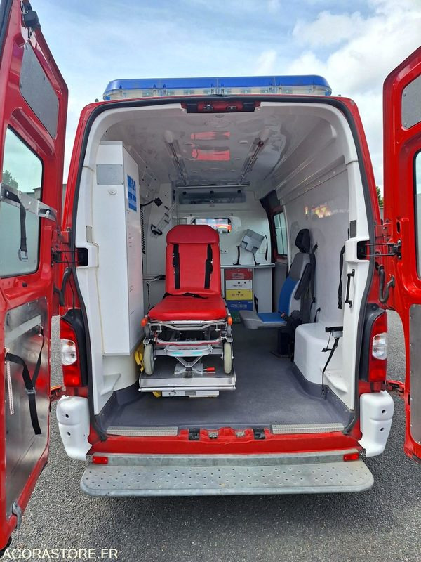 AMBULANCE RENAULT MASTER PICOT 2365 - Pakettiauto: kuva AMBULANCE RENAULT MASTER PICOT 2365 - Pakettiauto AMBULANCE RENAULT MASTER PICOT 2365 - Pakettiauto: kuva AMBULANCE RENAULT MASTER PICOT 2365 - Pakettiauto