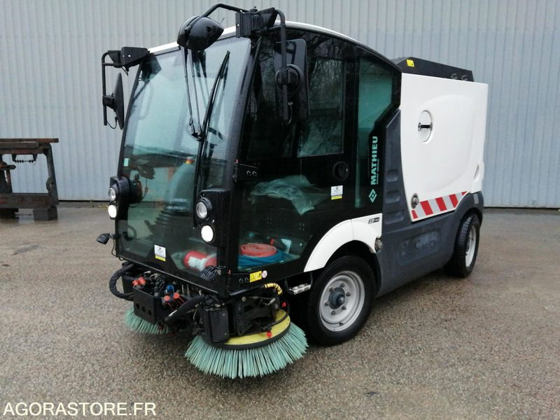 BALAYEUSE - MATHIEU - AZURA FLEX - 2020 / 4222 HEURES - Lakaisuauto: kuva BALAYEUSE - MATHIEU - AZURA FLEX - 2020 / 4222 HEURES - Lakaisuauto BALAYEUSE - MATHIEU - AZURA FLEX - 2020 / 4222 HEURES - Lakaisuauto: kuva BALAYEUSE - MATHIEU - AZURA FLEX - 2020 / 4222 HEURES - Lakaisuauto