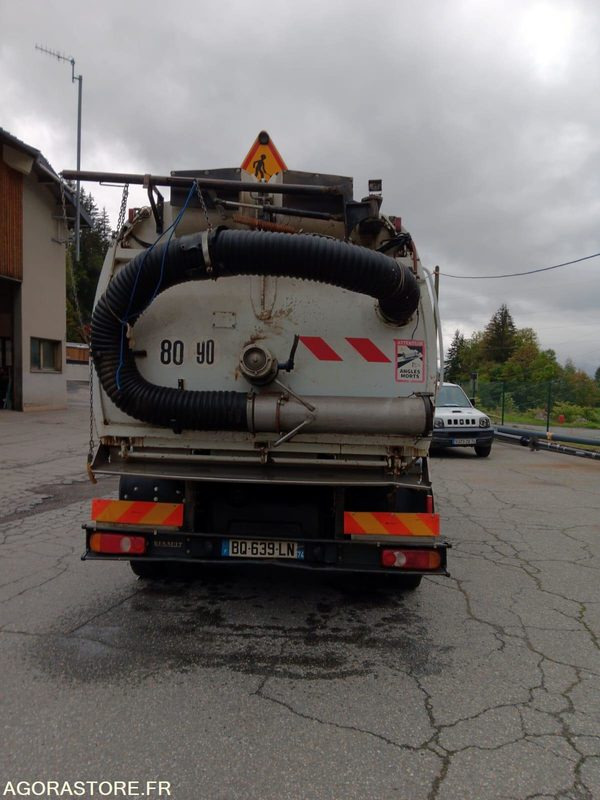BALAYEUSE de Voiries- RENAULT MIDLUM 220 DXI avec aspiratrice EUROVOIRIE - Lakaisuauto: kuva BALAYEUSE de Voiries- RENAULT MIDLUM 220 DXI avec aspiratrice EUROVOIRIE - Lakaisuauto BALAYEUSE de Voiries- RENAULT MIDLUM 220 DXI avec aspiratrice EUROVOIRIE - Lakaisuauto: kuva BALAYEUSE de Voiries- RENAULT MIDLUM 220 DXI avec aspiratrice EUROVOIRIE - Lakaisuauto