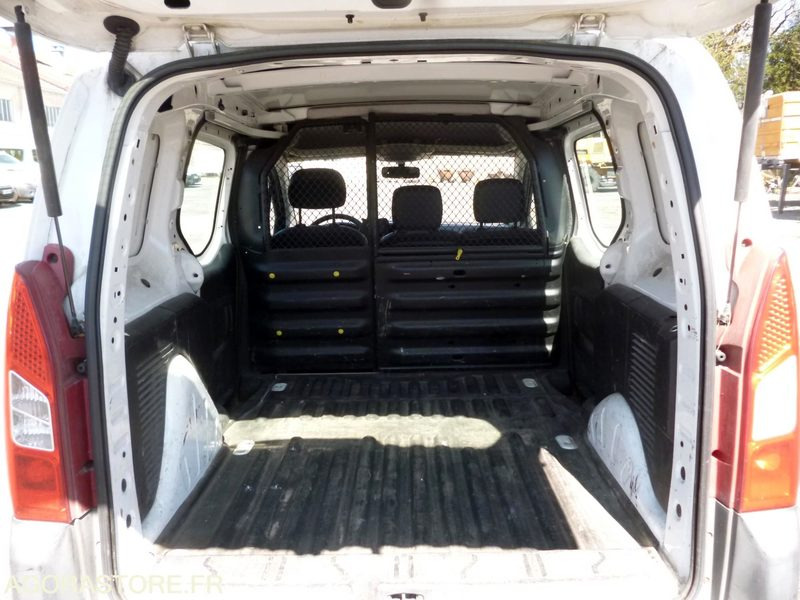 BERLINGO 1.6HDI 3 PLACES - Pieni pakettiauto: kuva BERLINGO 1.6HDI 3 PLACES - Pieni pakettiauto BERLINGO 1.6HDI 3 PLACES - Pieni pakettiauto: kuva BERLINGO 1.6HDI 3 PLACES - Pieni pakettiauto