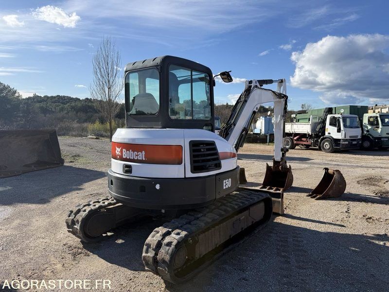 BOBCAT E50 - Minikuormaaja: kuva BOBCAT E50 - Minikuormaaja BOBCAT E50 - Minikuormaaja: kuva BOBCAT E50 - Minikuormaaja