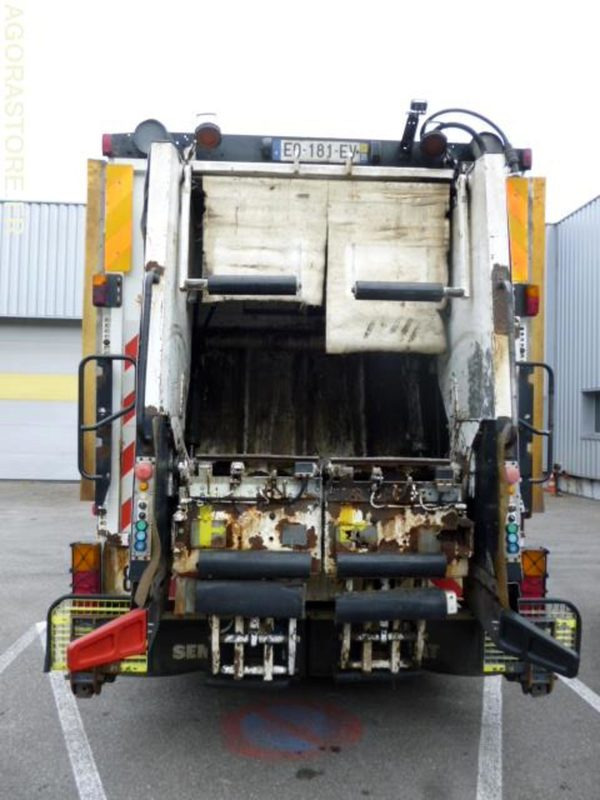 BOM ECONIC MERCEDES CABINE TYPE BUS 2007 4 places 247550kms - Roska-auto: kuva BOM ECONIC MERCEDES CABINE TYPE BUS 2007 4 places 247550kms - Roska-auto BOM ECONIC MERCEDES CABINE TYPE BUS 2007 4 places 247550kms - Roska-auto: kuva BOM ECONIC MERCEDES CABINE TYPE BUS 2007 4 places 247550kms - Roska-auto