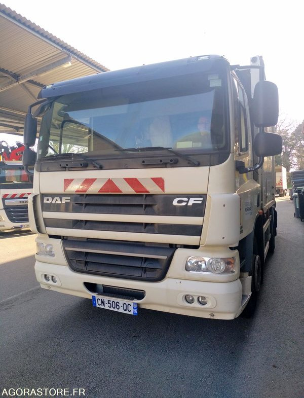 Benne à ordures ménagères 19 tonnes - Roska-auto: kuva Benne à ordures ménagères 19 tonnes - Roska-auto Benne à ordures ménagères 19 tonnes - Roska-auto: kuva Benne à ordures ménagères 19 tonnes - Roska-auto