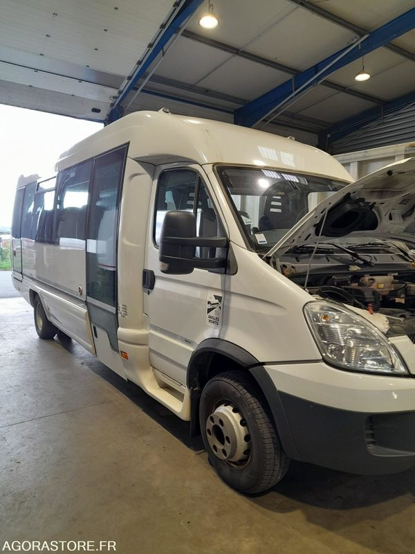 CAR IVECO de 2009 POUR PIECES - Bussi: kuva CAR IVECO de 2009 POUR PIECES - Bussi CAR IVECO de 2009 POUR PIECES - Bussi: kuva CAR IVECO de 2009 POUR PIECES - Bussi