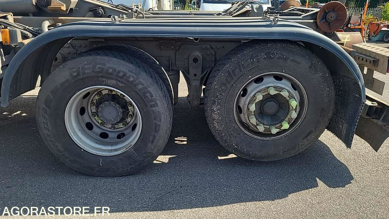 Koukkulava kuorma-auto CH 803 ML - RENAULT PREMIUM 380 - 2012 - 513578KM: kuva Koukkulava kuorma-auto CH 803 ML - RENAULT PREMIUM 380 - 2012 - 513578KM