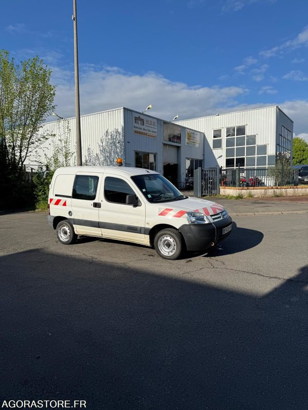CITROËN BERLINGO - 2010 - 211 000 KM - Pieni pakettiauto: kuva CITROËN BERLINGO - 2010 - 211 000 KM - Pieni pakettiauto CITROËN BERLINGO - 2010 - 211 000 KM - Pieni pakettiauto: kuva CITROËN BERLINGO - 2010 - 211 000 KM - Pieni pakettiauto