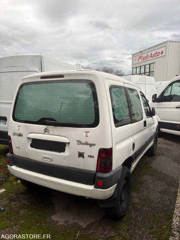 CITROEN BERLINGO 4X4 - Pieni pakettiauto: kuva CITROEN BERLINGO 4X4 - Pieni pakettiauto CITROEN BERLINGO 4X4 - Pieni pakettiauto: kuva CITROEN BERLINGO 4X4 - Pieni pakettiauto
