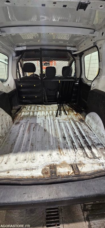 CITROEN BERLINGO ED119VR - Pieni pakettiauto: kuva CITROEN BERLINGO ED119VR - Pieni pakettiauto CITROEN BERLINGO ED119VR - Pieni pakettiauto: kuva CITROEN BERLINGO ED119VR - Pieni pakettiauto