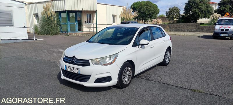 CITROEN C4 - Henkilöauto: kuva  CITROEN C4 - Henkilöauto CITROEN C4 - Henkilöauto: kuva  CITROEN C4 - Henkilöauto