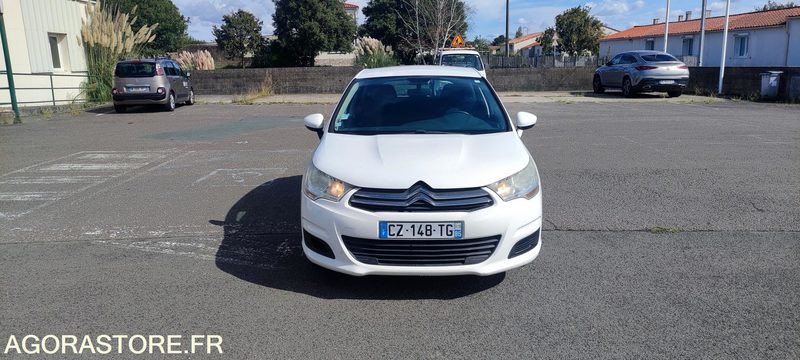 CITROEN C4 - Henkilöauto: kuva  CITROEN C4 - Henkilöauto CITROEN C4 - Henkilöauto: kuva  CITROEN C4 - Henkilöauto
