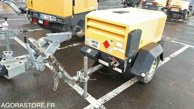 COMPRESSEUR INGERSOLL RAND 720 - 2014 - 701H (COM23D10960) - Ilmakompressori: kuva  COMPRESSEUR INGERSOLL RAND 720 - 2014 - 701H (COM23D10960) - Ilmakompressori COMPRESSEUR INGERSOLL RAND 720 - 2014 - 701H (COM23D10960) - Ilmakompressori: kuva  COMPRESSEUR INGERSOLL RAND 720 - 2014 - 701H (COM23D10960) - Ilmakompressori