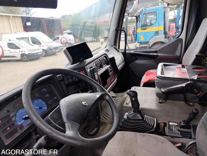 Camion 19t Hydrocureur Renault Premium 320 dci – équipement Huwer - Puhtaanpitoauto: kuva Camion 19t Hydrocureur Renault Premium 320 dci – équipement Huwer - Puhtaanpitoauto Camion 19t Hydrocureur Renault Premium 320 dci – équipement Huwer - Puhtaanpitoauto: kuva Camion 19t Hydrocureur Renault Premium 320 dci – équipement Huwer - Puhtaanpitoauto