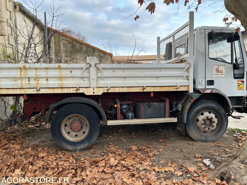 Camion IVECO - Lava-kuorma-auto: kuva Camion IVECO - Lava-kuorma-auto Camion IVECO - Lava-kuorma-auto: kuva Camion IVECO - Lava-kuorma-auto