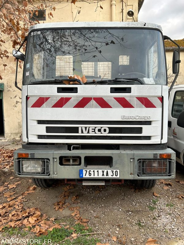 Camion IVECO - Lava-kuorma-auto: kuva Camion IVECO - Lava-kuorma-auto Camion IVECO - Lava-kuorma-auto: kuva Camion IVECO - Lava-kuorma-auto