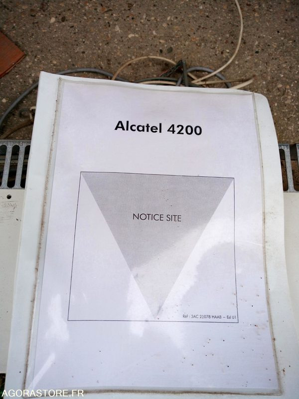 Central téléphonique Alcatel - Työkalu/ Laitteet: kuva Central téléphonique Alcatel - Työkalu/ Laitteet Central téléphonique Alcatel - Työkalu/ Laitteet: kuva Central téléphonique Alcatel - Työkalu/ Laitteet