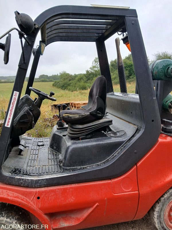 Chariot élévateur Fenwick Linde H35T 3.5T - Kaasutrukki: kuva Chariot élévateur Fenwick Linde H35T 3.5T - Kaasutrukki Chariot élévateur Fenwick Linde H35T 3.5T - Kaasutrukki: kuva Chariot élévateur Fenwick Linde H35T 3.5T - Kaasutrukki