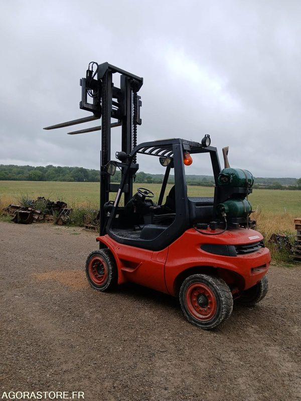 Chariot élévateur Fenwick Linde H35T 3.5T - Kaasutrukki: kuva Chariot élévateur Fenwick Linde H35T 3.5T - Kaasutrukki Chariot élévateur Fenwick Linde H35T 3.5T - Kaasutrukki: kuva Chariot élévateur Fenwick Linde H35T 3.5T - Kaasutrukki