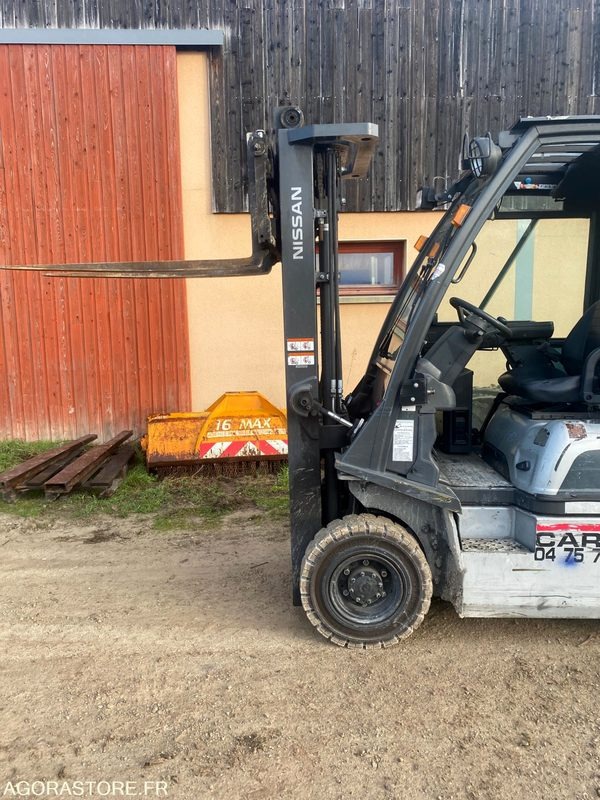 Chariot élévateur GAZ NISSAN 1.8T - Kaasutrukki: kuva Chariot élévateur GAZ NISSAN 1.8T - Kaasutrukki Chariot élévateur GAZ NISSAN 1.8T - Kaasutrukki: kuva Chariot élévateur GAZ NISSAN 1.8T - Kaasutrukki