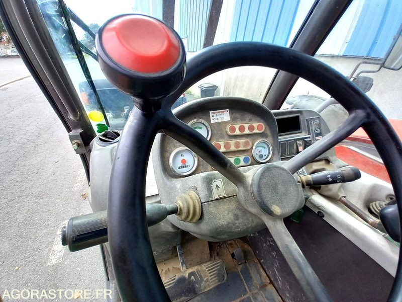 Chariot elevateur Manitou MT732+ Godet - Kurottaja: kuva Chariot elevateur Manitou MT732+ Godet - Kurottaja Chariot elevateur Manitou MT732+ Godet - Kurottaja: kuva Chariot elevateur Manitou MT732+ Godet - Kurottaja