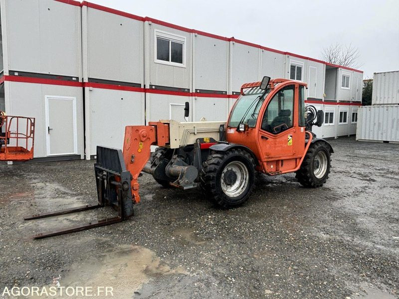 Chariot télescopique JLG 3512 - Kurottaja: kuva Chariot télescopique JLG 3512 - Kurottaja Chariot télescopique JLG 3512 - Kurottaja: kuva Chariot télescopique JLG 3512 - Kurottaja