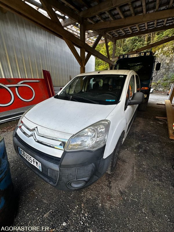 Citroen Berlingo 2012 240000 kms - Pieni pakettiauto: kuva  Citroen Berlingo 2012 240000 kms - Pieni pakettiauto Citroen Berlingo 2012 240000 kms - Pieni pakettiauto: kuva  Citroen Berlingo 2012 240000 kms - Pieni pakettiauto