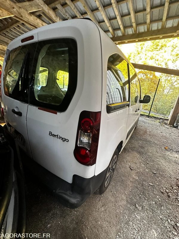 Citroen Berlingo 2012 240000 kms - Pieni pakettiauto: kuva  Citroen Berlingo 2012 240000 kms - Pieni pakettiauto Citroen Berlingo 2012 240000 kms - Pieni pakettiauto: kuva  Citroen Berlingo 2012 240000 kms - Pieni pakettiauto