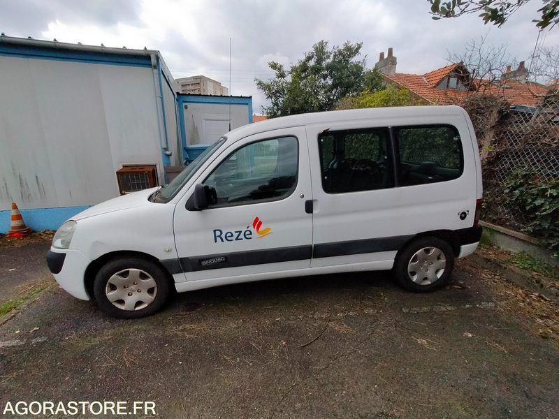 Citroen Berlingo Combispace ESS+GNV - 2007 - 62683kms - Henkilöauto: kuva Citroen Berlingo Combispace ESS+GNV - 2007 - 62683kms - Henkilöauto Citroen Berlingo Combispace ESS+GNV - 2007 - 62683kms - Henkilöauto: kuva Citroen Berlingo Combispace ESS+GNV - 2007 - 62683kms - Henkilöauto