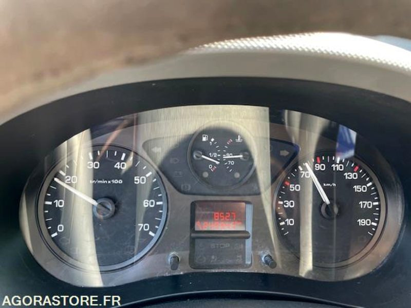 Citroen Berlingo utilitaire - Pieni pakettiauto: kuva Citroen Berlingo utilitaire - Pieni pakettiauto Citroen Berlingo utilitaire - Pieni pakettiauto: kuva Citroen Berlingo utilitaire - Pieni pakettiauto
