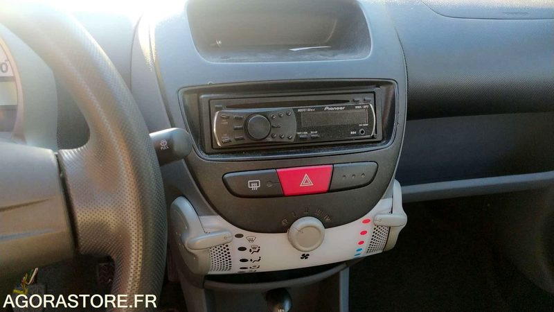 Citroen C1 - 2010 - 159251kms - Henkilöauto: kuva Citroen C1 - 2010 - 159251kms - Henkilöauto Citroen C1 - 2010 - 159251kms - Henkilöauto: kuva Citroen C1 - 2010 - 159251kms - Henkilöauto