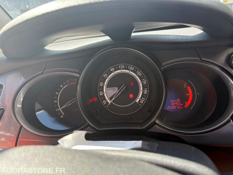 Citroën C3 - 2013 - 233 100 km - DB126JA - Henkilöauto: kuva Citroën C3 - 2013 - 233 100 km - DB126JA - Henkilöauto Citroën C3 - 2013 - 233 100 km - DB126JA - Henkilöauto: kuva Citroën C3 - 2013 - 233 100 km - DB126JA - Henkilöauto