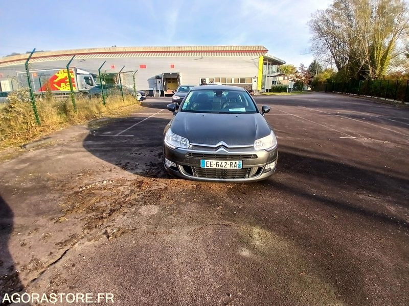 Citroën C5 – Diesel – 2016-204 763 km - Henkilöauto: kuva Citroën C5 – Diesel – 2016-204 763 km - Henkilöauto Citroën C5 – Diesel – 2016-204 763 km - Henkilöauto: kuva Citroën C5 – Diesel – 2016-204 763 km - Henkilöauto