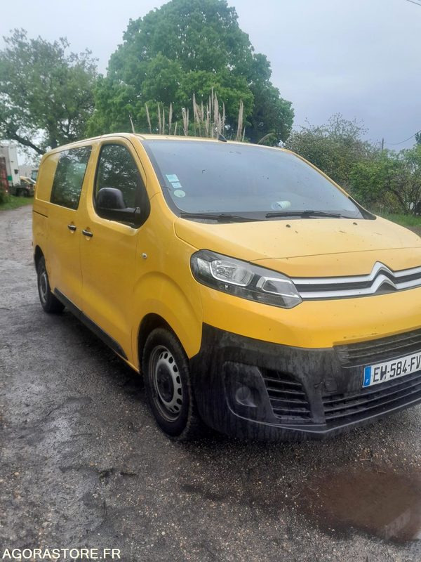 Citroën Jumpy - 2016 - 142000km - Pieni pakettiauto: kuva Citroën Jumpy - 2016 - 142000km - Pieni pakettiauto Citroën Jumpy - 2016 - 142000km - Pieni pakettiauto: kuva Citroën Jumpy - 2016 - 142000km - Pieni pakettiauto